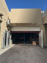 10200 NW 25th St, Doral, FL for lease Interior Photo- Image 2 of 3