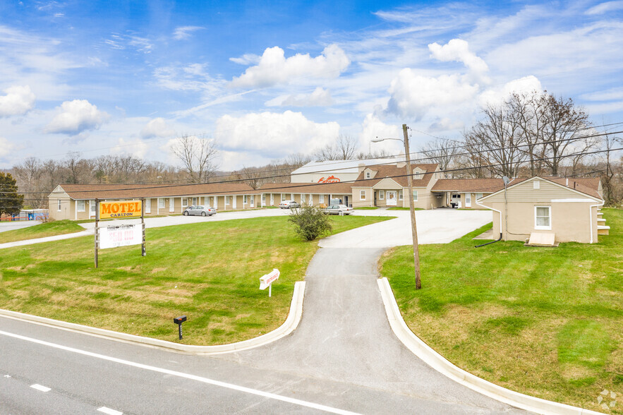 10025 Pulaski Hwy, Middle River, MD for sale - Primary Photo - Image 1 of 4