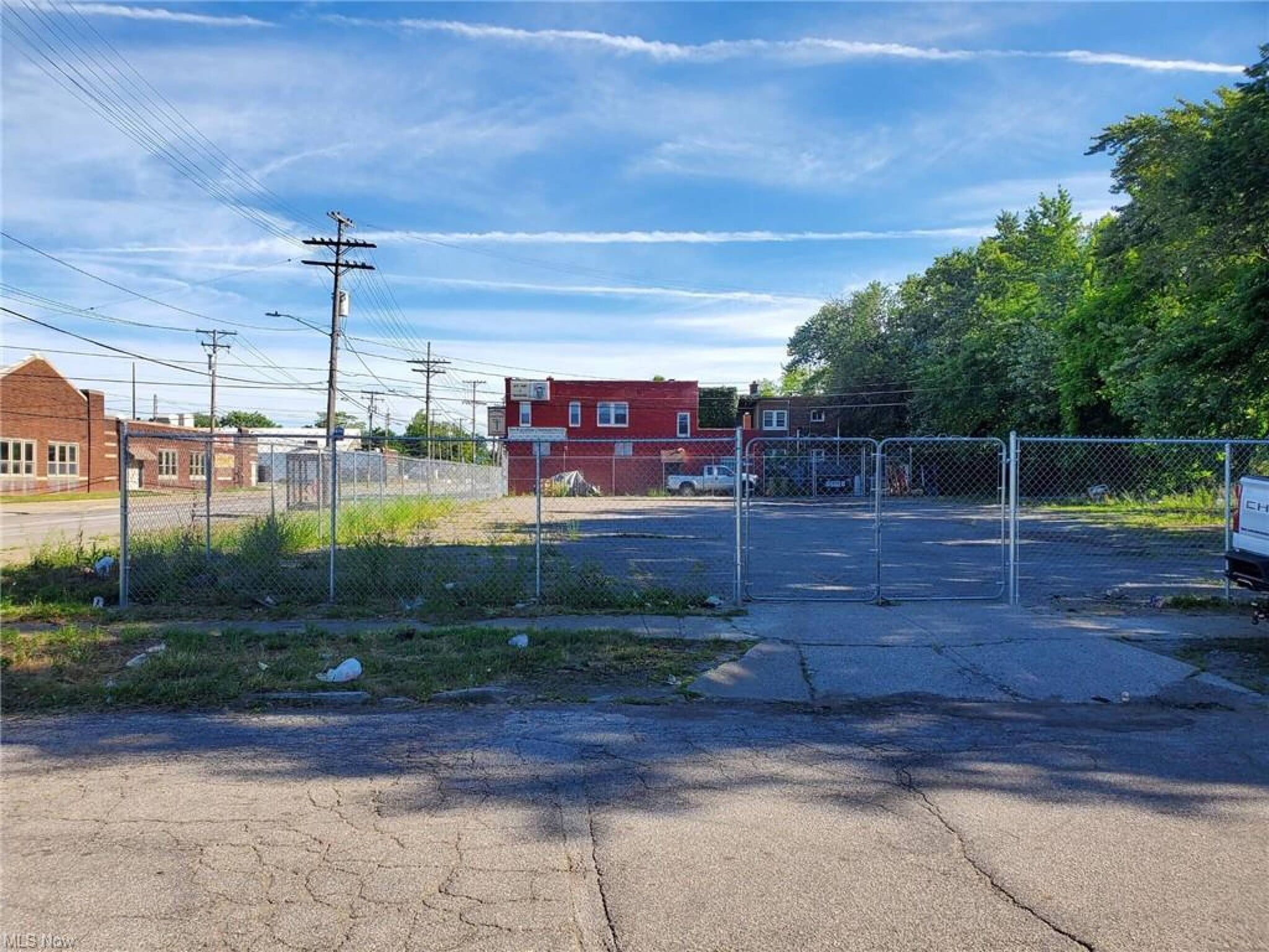 E 140th Cleveland st, Cleveland, OH for sale Primary Photo- Image 1 of 5