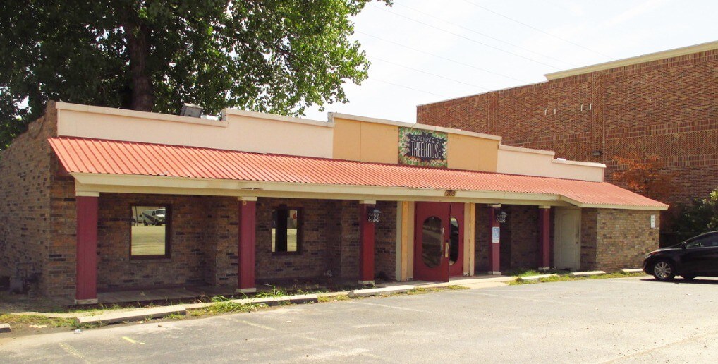 205 E Byron Nelson Blvd, Roanoke, TX for sale Primary Photo- Image 1 of 1