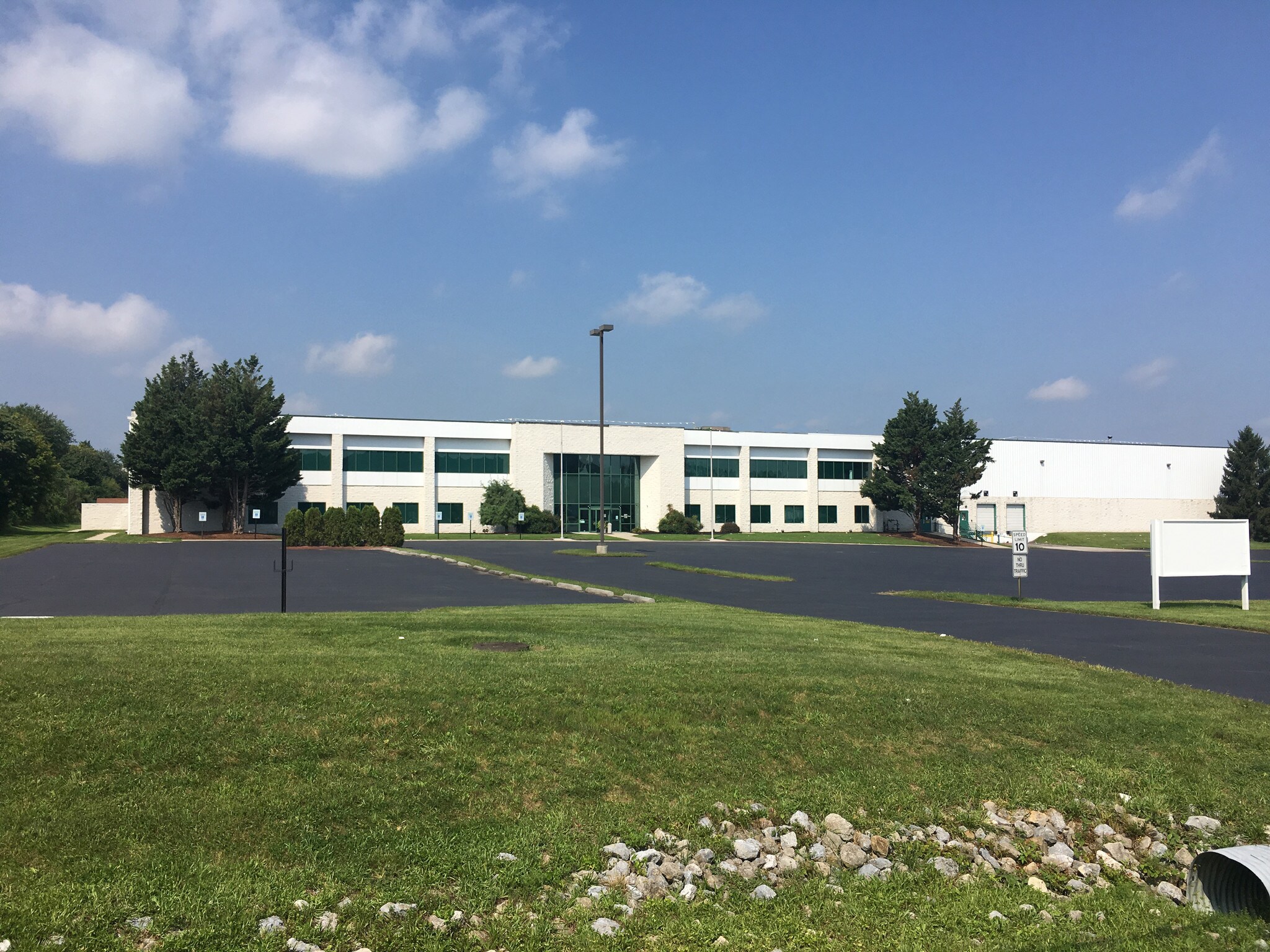 2901 Blackbridge Rd, York, PA for sale Building Photo- Image 1 of 1