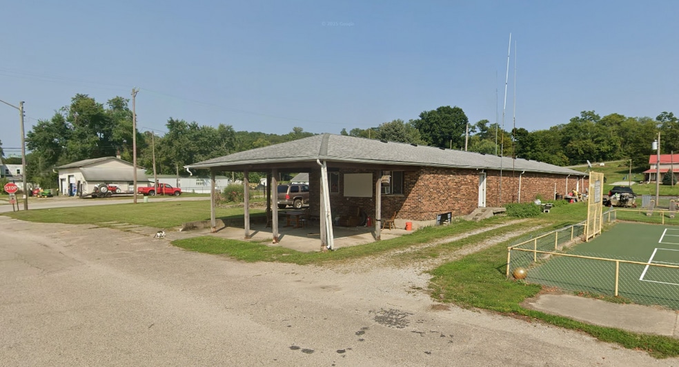 103 S Main St, Brownsville, IN for sale - Building Photo - Image 3 of 4