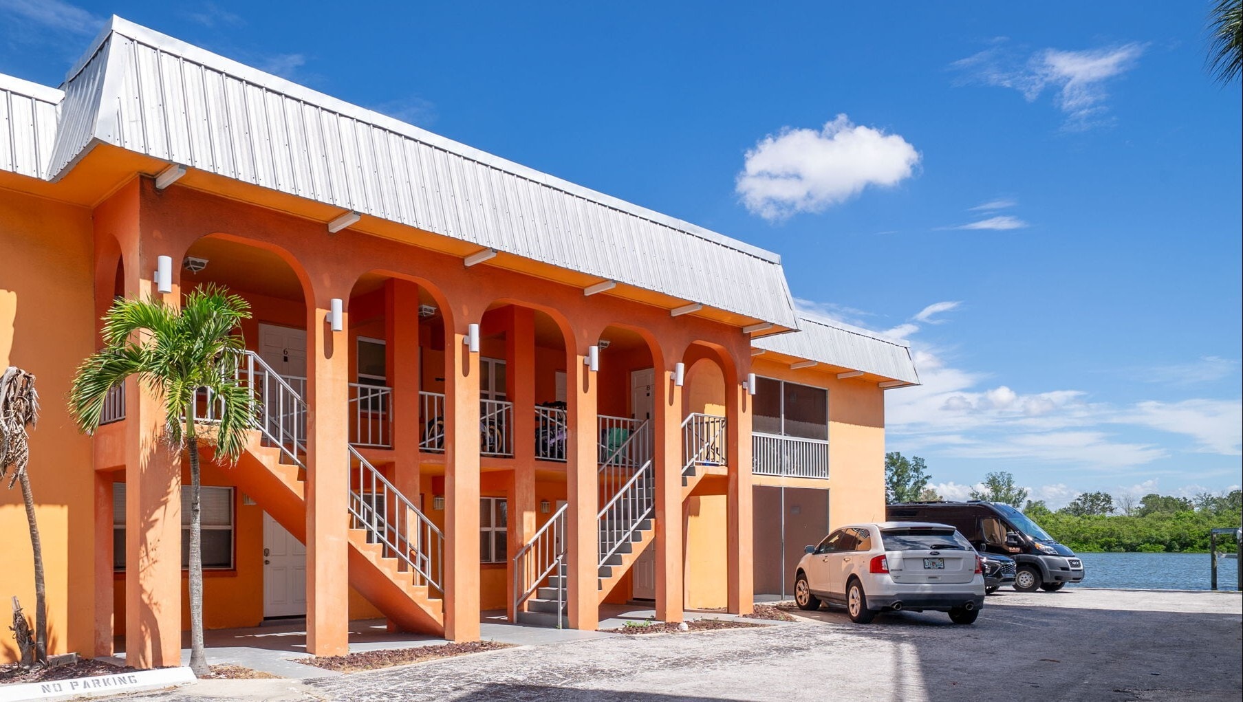 18205 Gulf Blvd, Redington Shores, FL for sale Primary Photo- Image 1 of 12