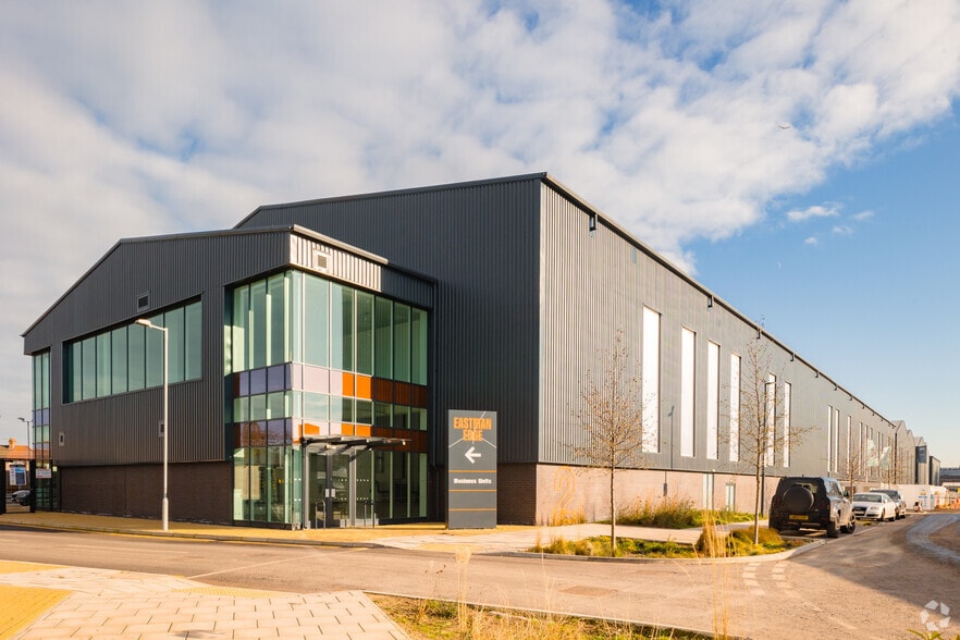 Eastman Edge & Harrow View, Harrow for lease - Building Photo - Image 3 of 17