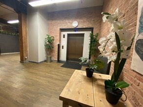 415 W Huron St, Chicago, IL for lease Interior Photo- Image 2 of 15