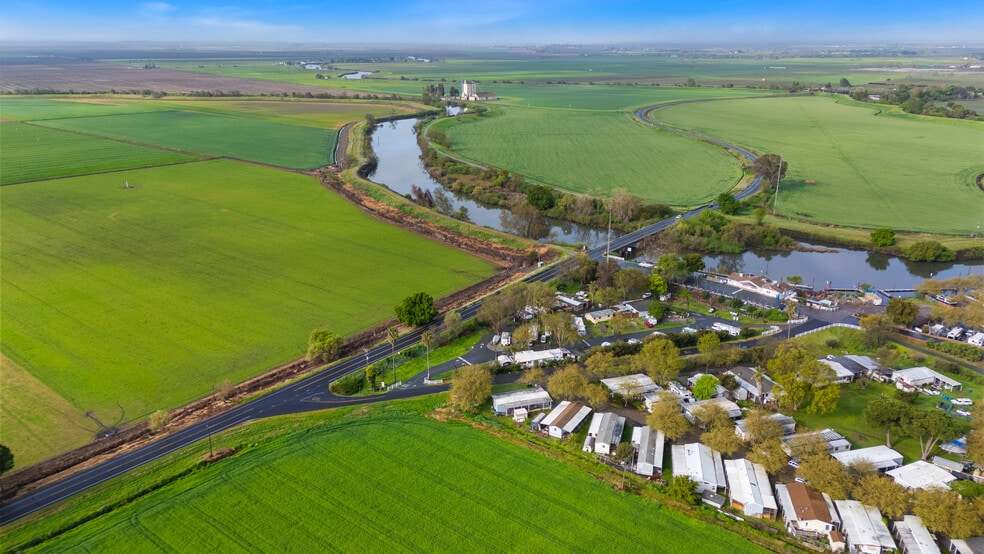 13955 W Walnut Grove Rd, Walnut Grove, CA for sale - Building Photo - Image 3 of 15