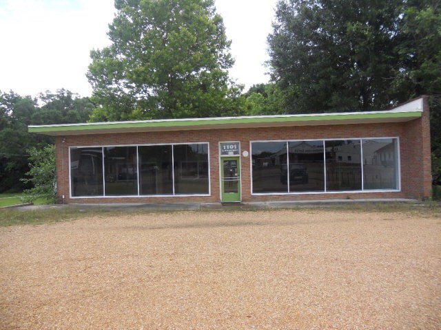 1101 S Broadway St, McComb, MS for sale Primary Photo- Image 1 of 1