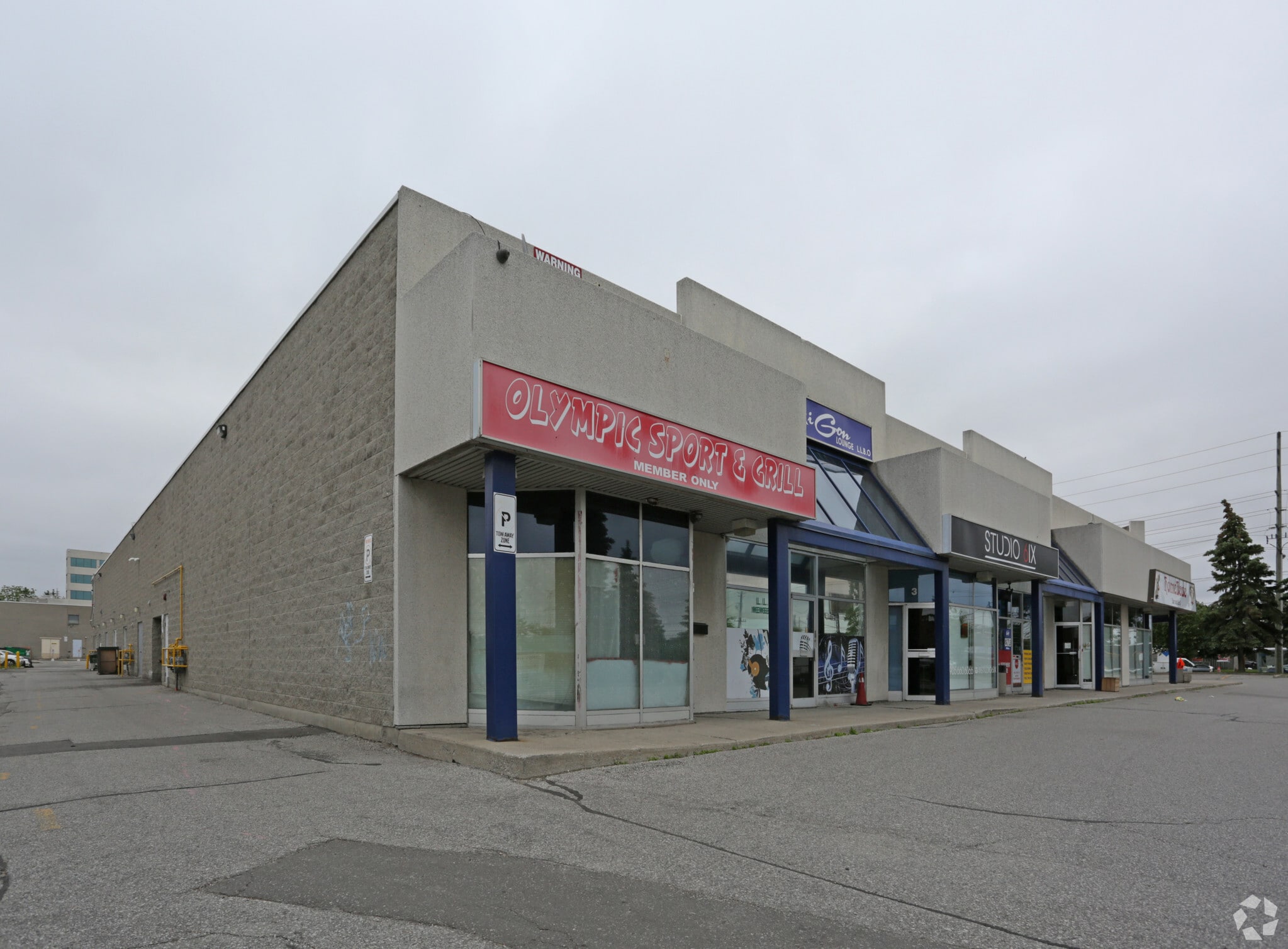 3232 Steeles Ave W, Vaughan, ON for sale Primary Photo- Image 1 of 1