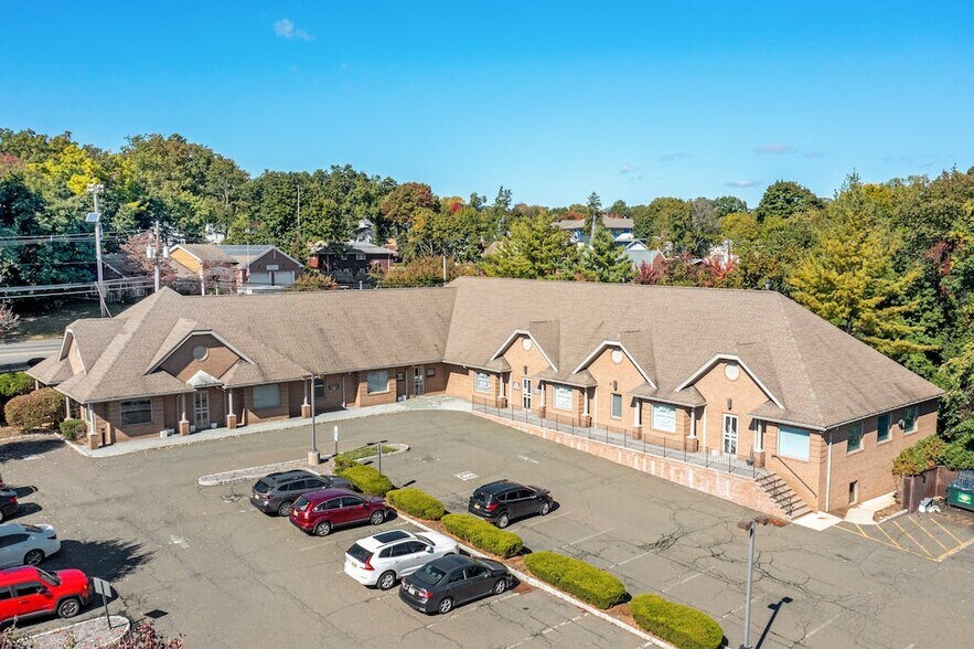 1 Degraw Ave, Teaneck, NJ for sale - Building Photo - Image 1 of 1