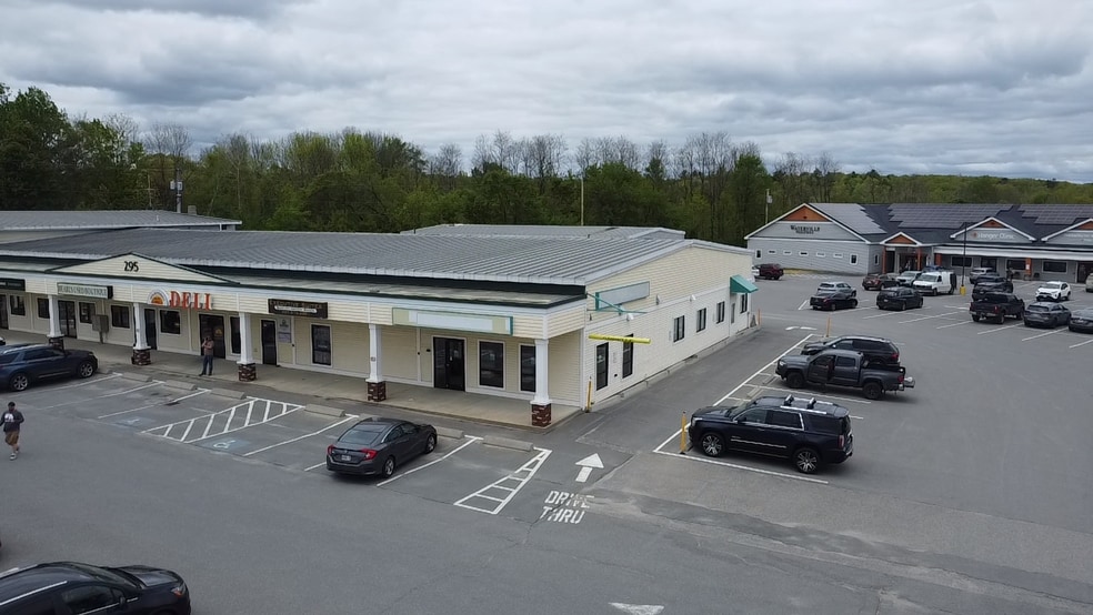 295 Kennedy Memorial Dr, Waterville, ME for lease - Building Photo - Image 2 of 8