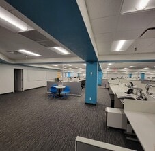 500 Economy Ct, Freeport, IL for lease Interior Photo- Image 1 of 6