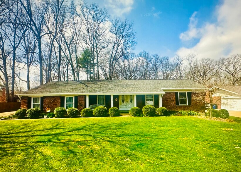 Single Family Homes in Affluent Area portfolio of 3 properties for sale on LoopNet.com - Building Photo - Image 3 of 63