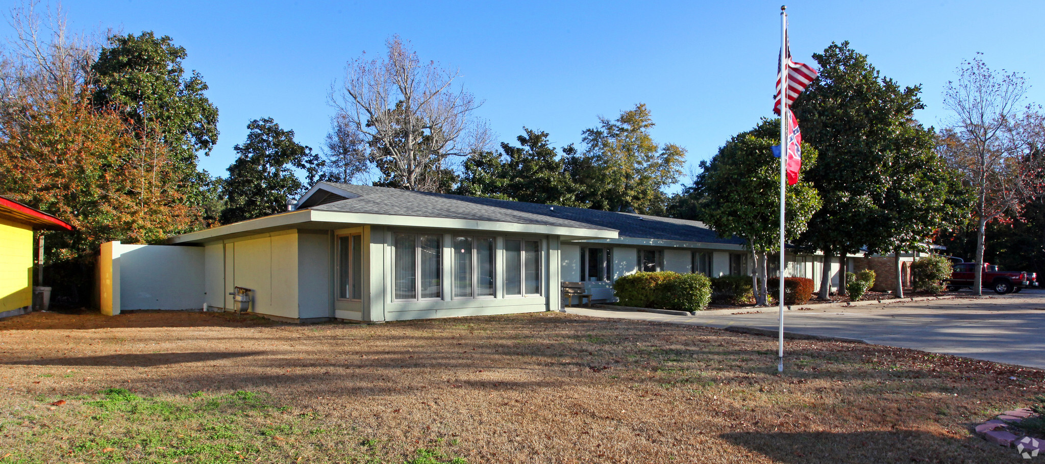 330 Us-90, Gautier, MS for sale Primary Photo- Image 1 of 1