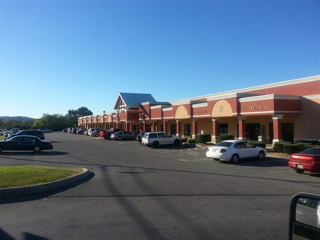 1907 W Morris Blvd, Morristown, TN 37813