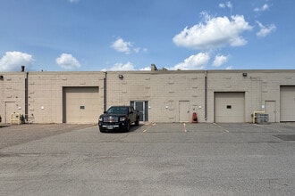 1209 W County Road E W, Saint Paul, MN for lease Building Photo- Image 1 of 9