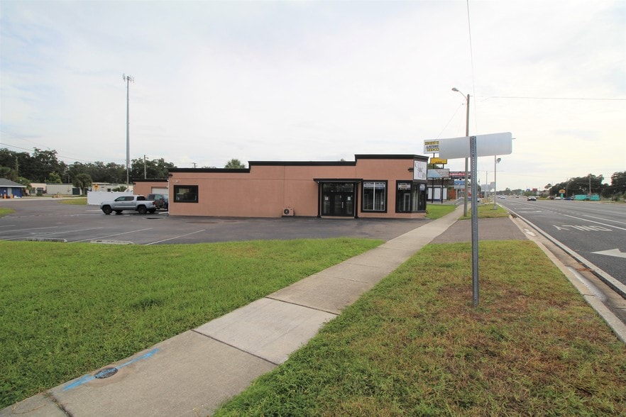 7940 US 19 N, Port Richey, FL for sale - Building Photo - Image 1 of 1