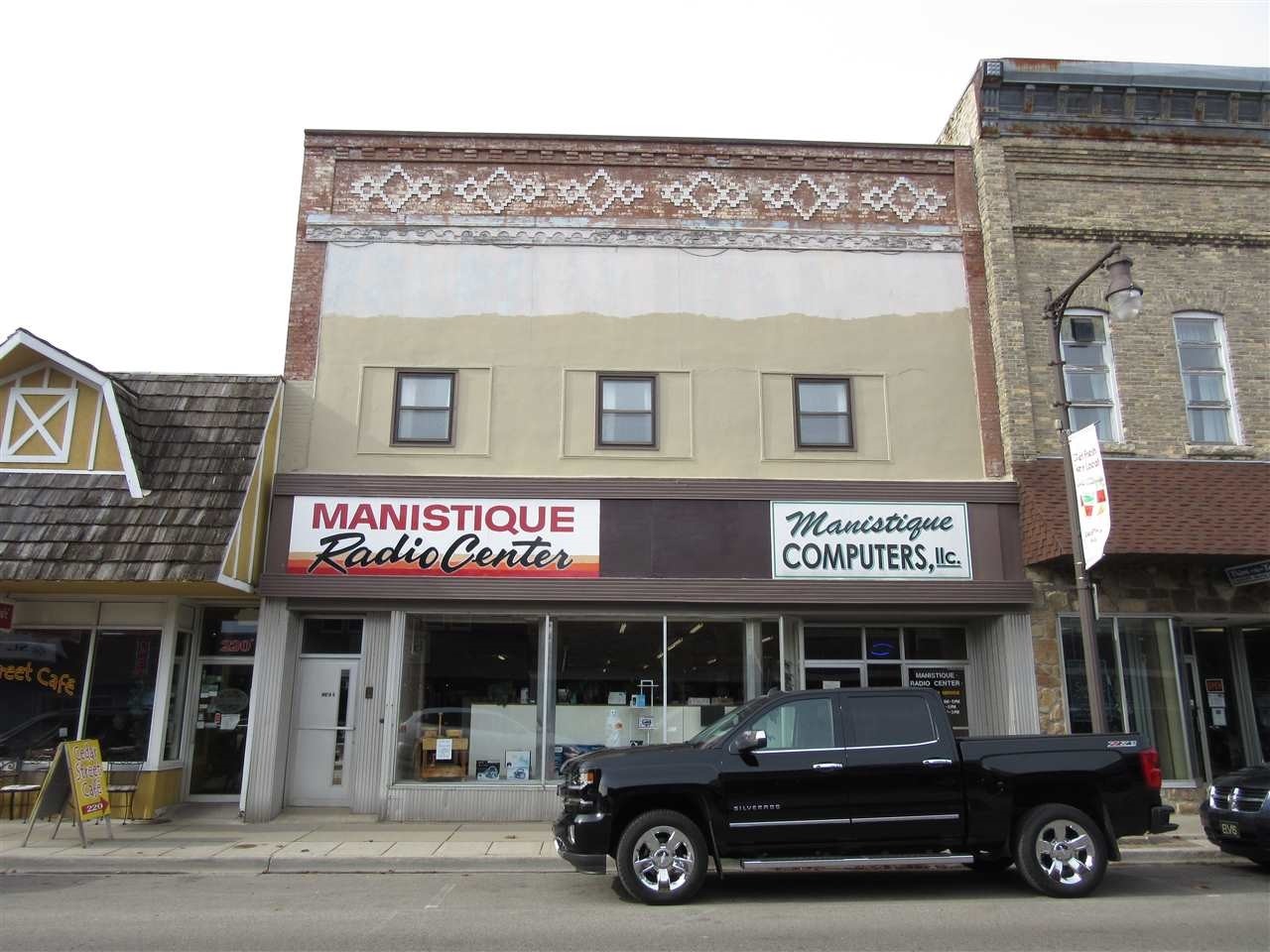 216 S Cedar St, Manistique, MI for sale Primary Photo- Image 1 of 1