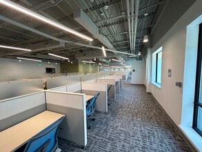 800 Town Center Dr, Langhorne, PA for lease Building Photo- Image 1 of 6