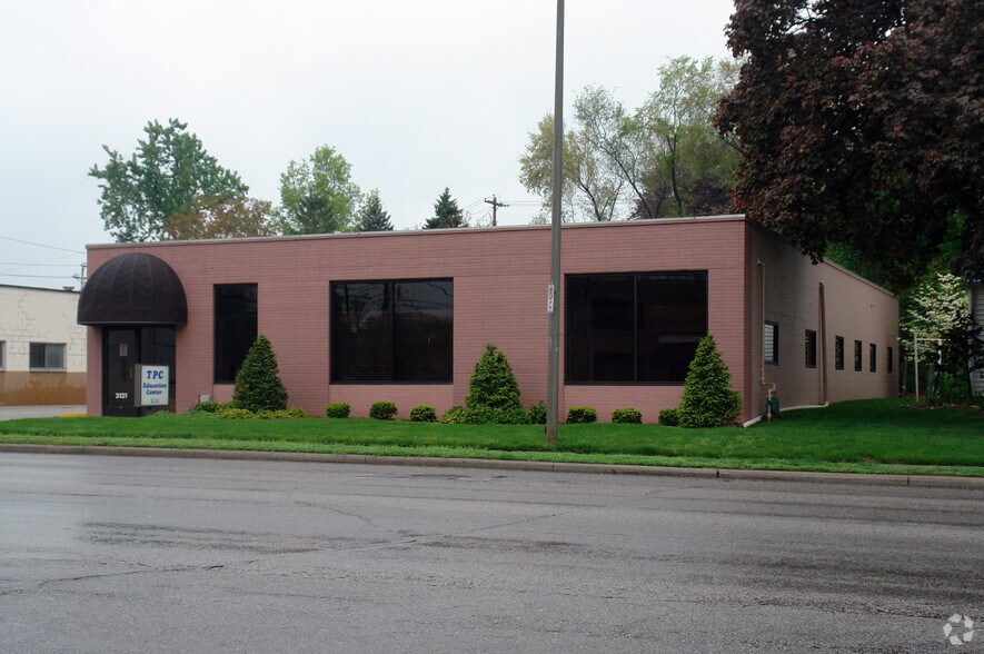 3131 Douglas Rd, Toledo, OH for sale - Primary Photo - Image 1 of 1