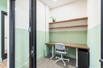 828 N Broadway St, Knoxville, TN for lease Building Photo- Image 1 of 1