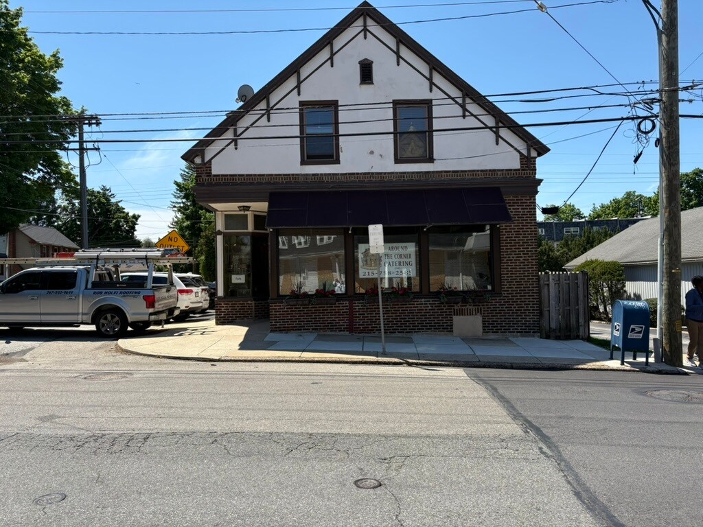 7800 Montgomery Ave, Elkins Park, PA for lease Interior Photo- Image 1 of 11