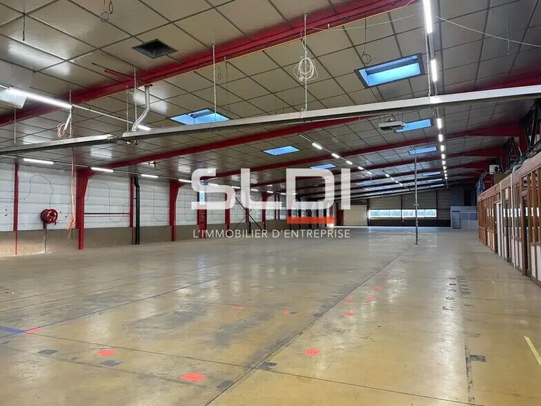 Office in Rillieux-la-Pape for lease - Building Photo - Image 3 of 14