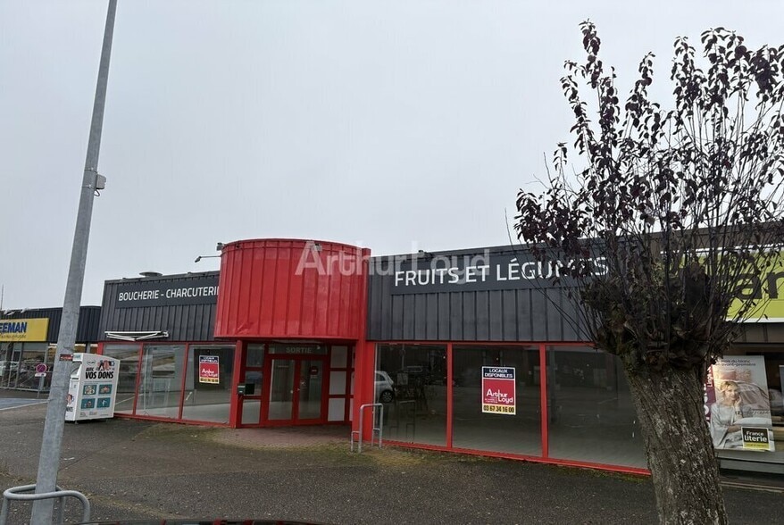 Retail in Mutzig for lease - Building Photo - Image 3 of 7