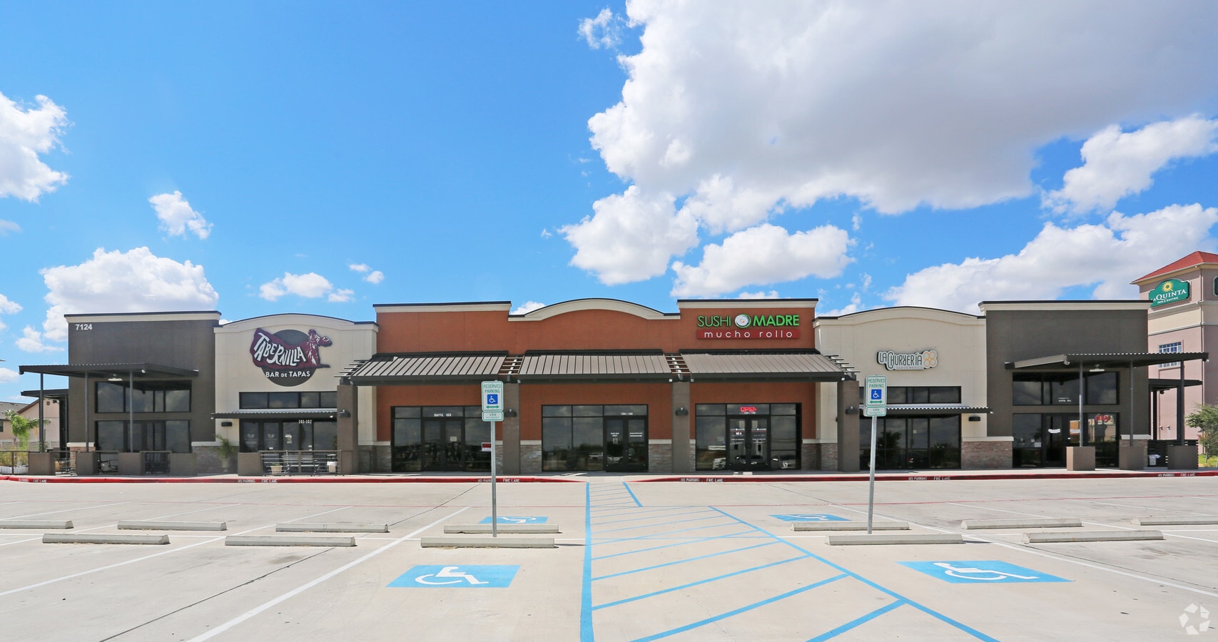 7124 Bob Bullock Loop, Laredo, TX 78041