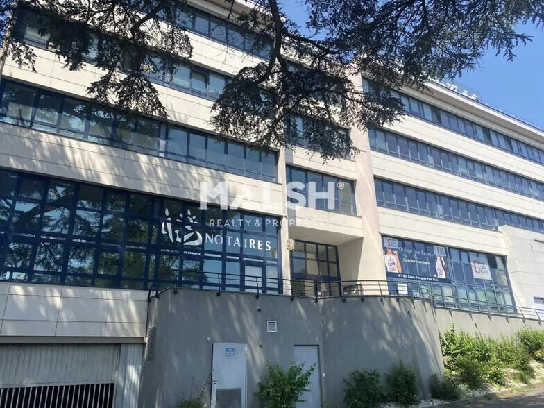 Office in Écully for lease - Building Photo - Image 1 of 1