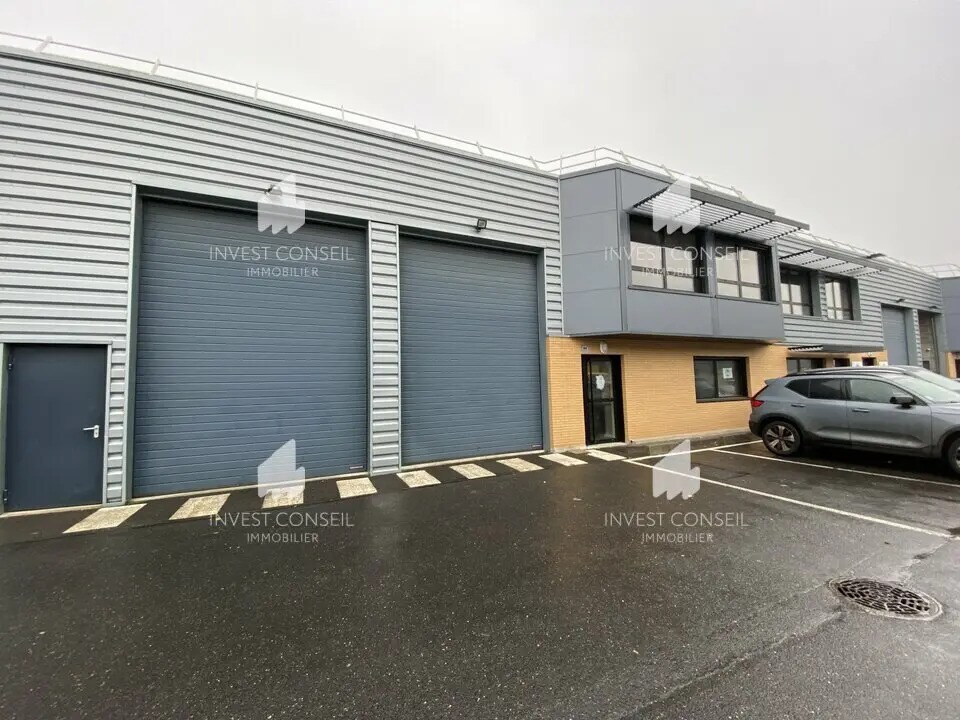 Location Local d'activités 268 m² - Photo 1