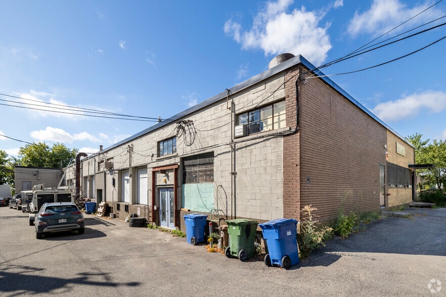 170-216 Prom Ronald, Montréal-Ouest, QC for lease - Building Photo - Image 3 of 3