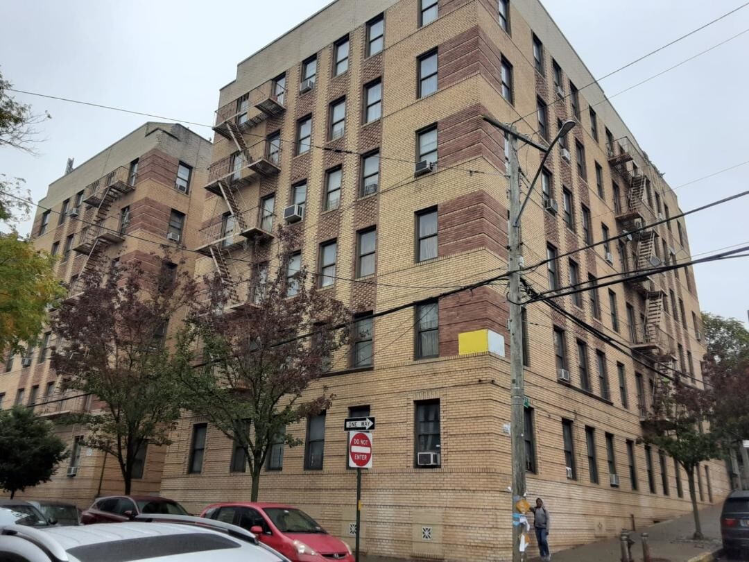 3800 Carpenter Ave, Bronx, NY for sale Primary Photo- Image 1 of 1