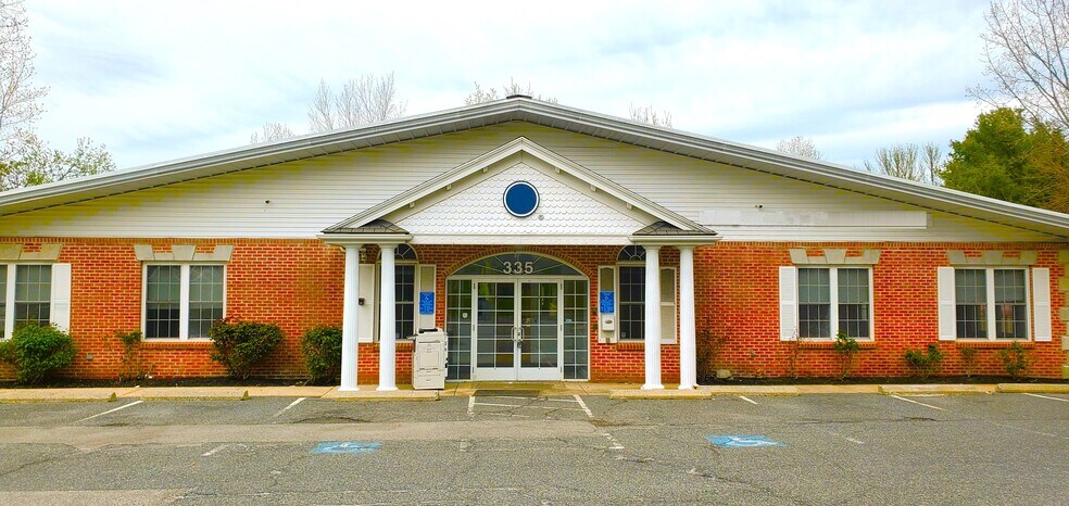 335 West St, Braintree, MA for sale - Building Photo - Image 1 of 1