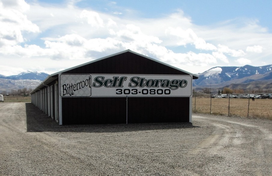 1247 Cemetery St, Salmon, ID for sale - Building Photo - Image 1 of 1