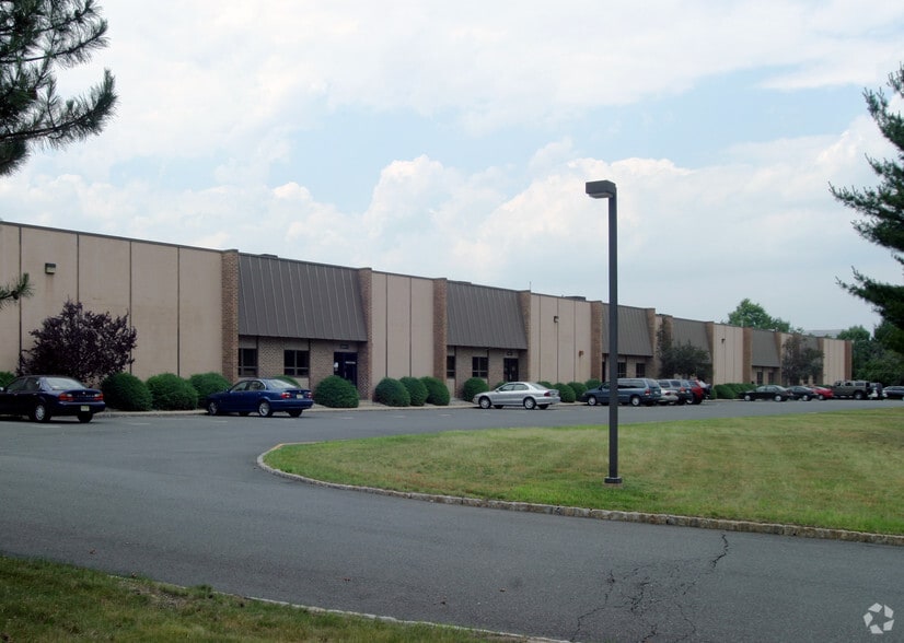 12 Edgeboro Rd, East Brunswick, NJ for lease - Building Photo - Image 2 of 7