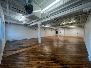 117 9th St, Brooklyn, NY for lease Interior Photo- Image 2 of 4