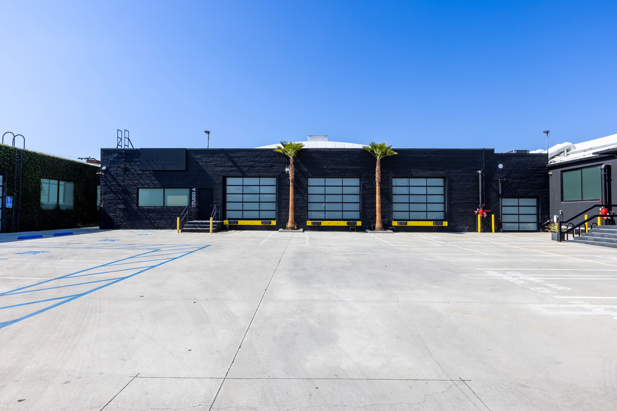 5431 W 104th St, Los Angeles, CA for sale Building Photo- Image 1 of 10