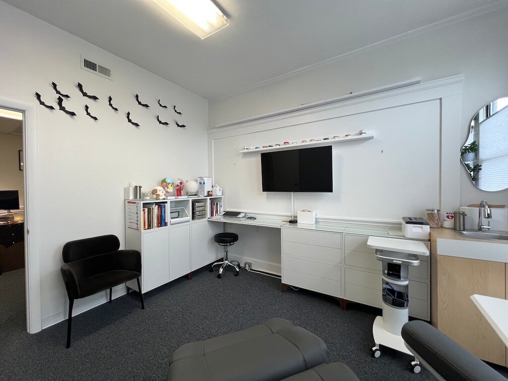 1310-1318 Beacon St, Brookline, MA for lease Building Photo- Image 1 of 2