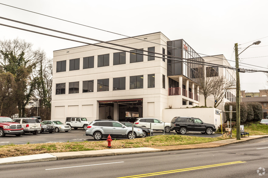 2424 21st Ave S, Nashville, TN for lease - Primary Photo - Image 1 of 3