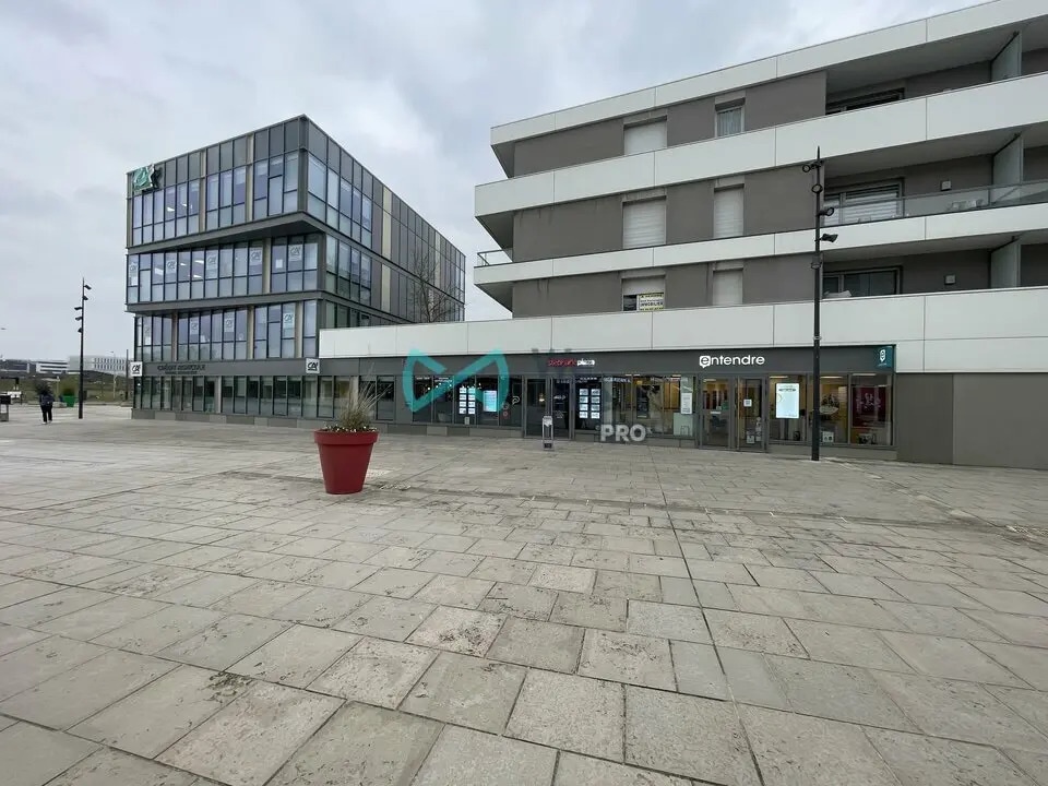 Retail in Bezannes for lease Building Photo- Image 1 of 7