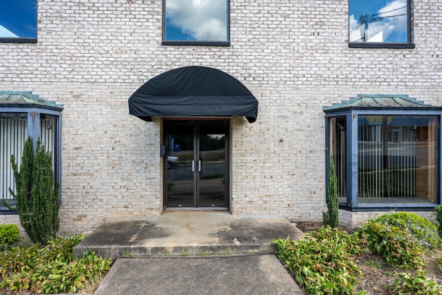 5200 Fort Ave, Lynchburg, VA for sale - Building Photo - Image 3 of 28