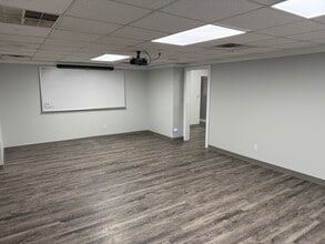 101 Three Rivers N, Fort Wayne, IN for lease Building Photo- Image 2 of 11