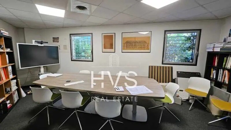 Aix-en-Provence, BDR 13290 - - - Interior Photo - Image 1 of 6