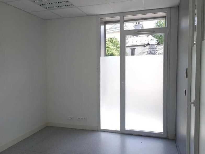 129 Passage Des Morges, Saint-Gervais-les-Bains for lease - Interior Photo - Image 3 of 8