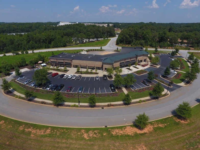 100-130 Allawood Ct, Simpsonville, SC for sale - Building Photo - Image 3 of 13