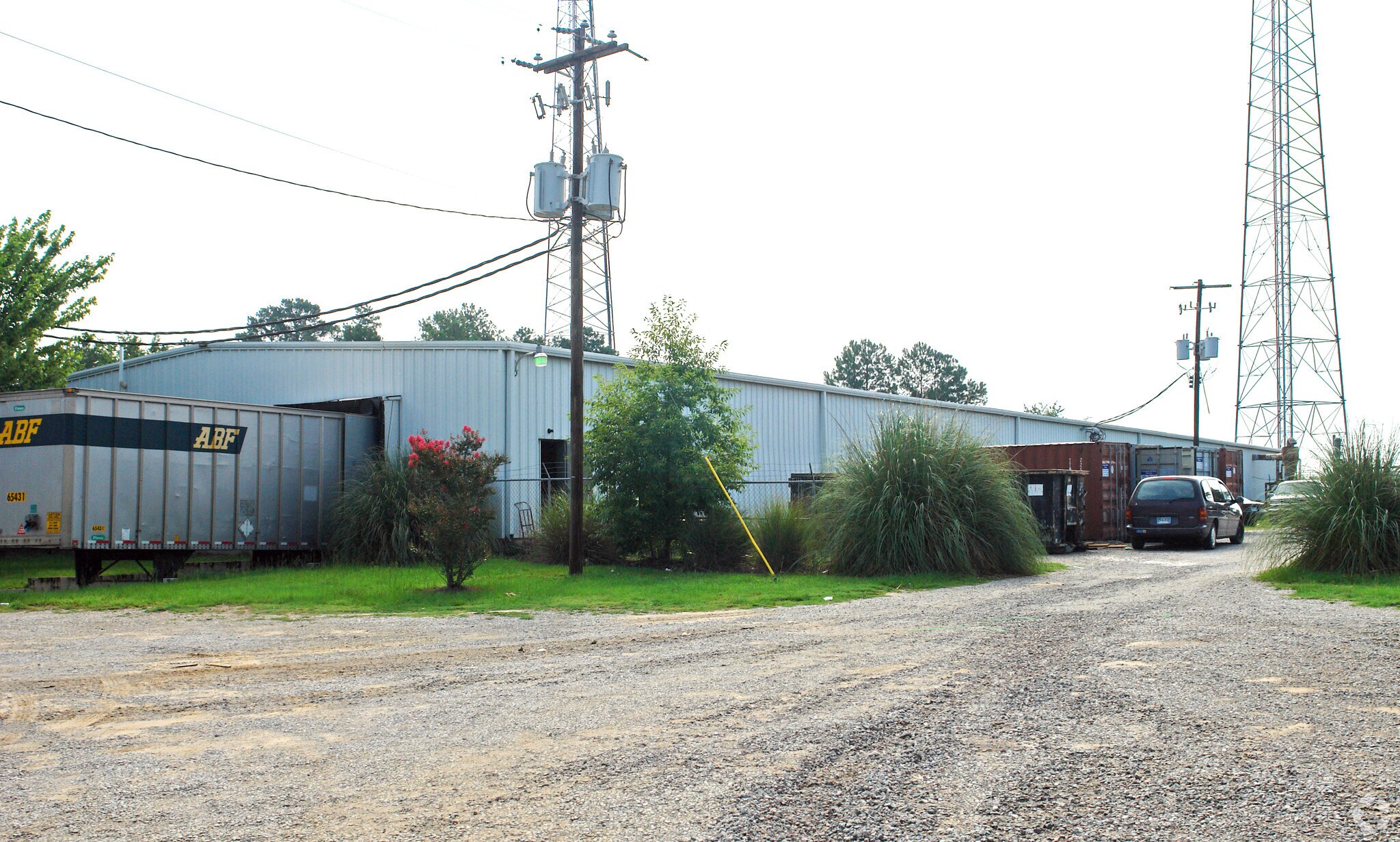 802 Universal Dr, Columbia, SC for sale Primary Photo- Image 1 of 1