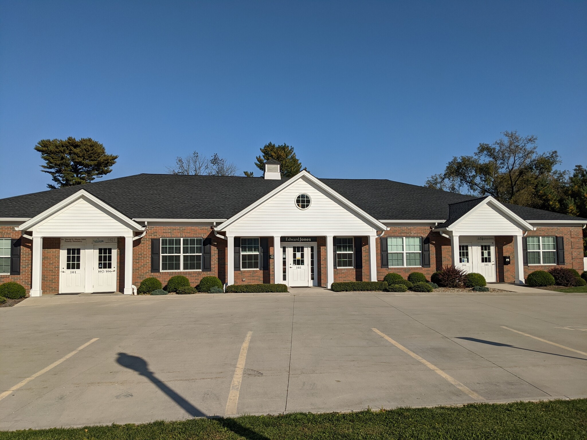 36591 Center Ridge Rd, North Ridgeville, OH for lease Building Photo- Image 1 of 9