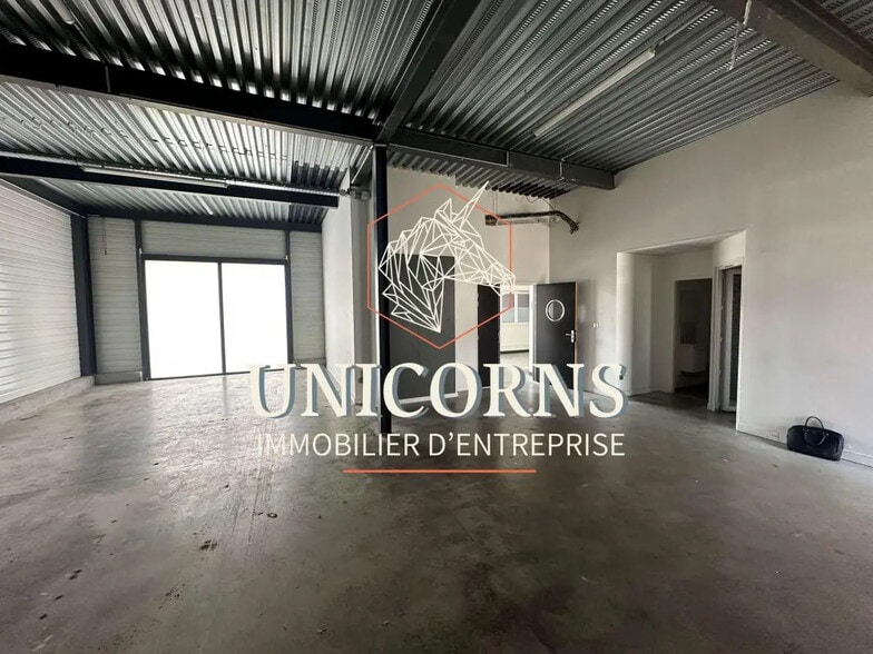 Industrial in Toulouse for lease - Interior Photo - Image 2 of 4