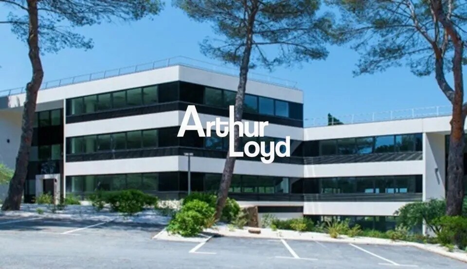 Office in Valbonne for sale Building Photo- Image 1 of 6