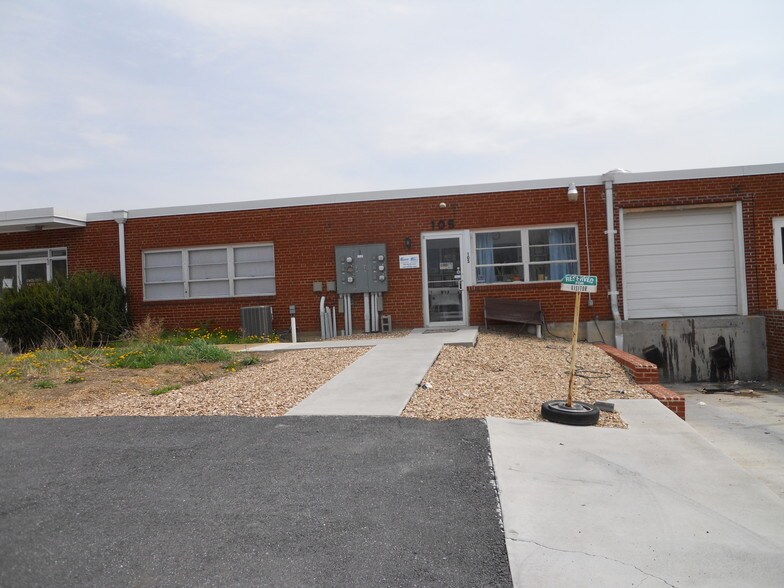 105 Hartz Blvd, Broadway, VA for sale - Primary Photo - Image 1 of 1